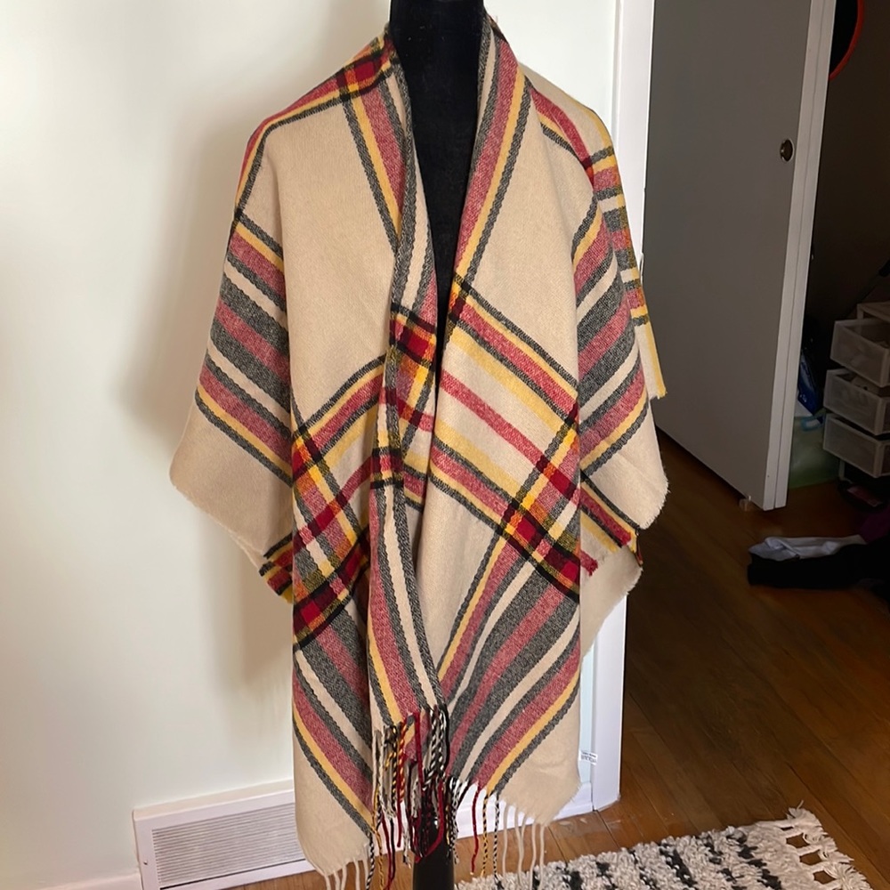 Classic Plaid Fringe Wrap Shawl - Beige Multicolor